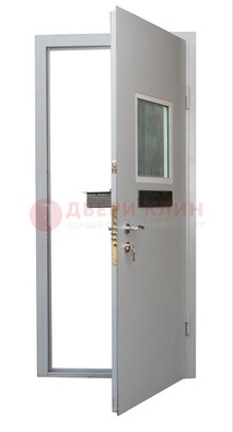 Белая металлическая дверь в кассу ДКС-1 в Луге