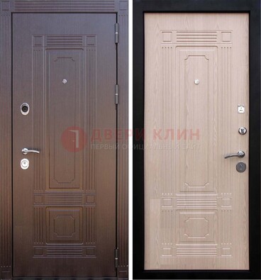Коричневая входная дверь с МДФ ДМ-173 для кирпичного дома в Луге
