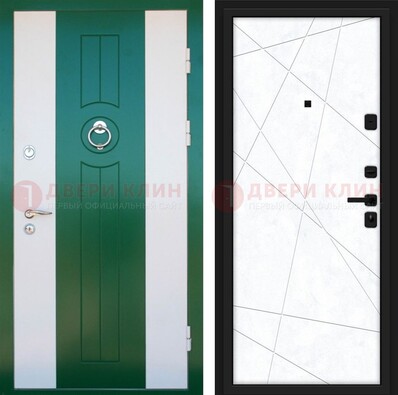 Зеленая железная дверь с панелями МДФ ДМ-369 в Луге