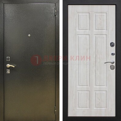 Входная темно-серая дверь с порошковым напылением и МДФ с филенкой ДП-302 в Луге