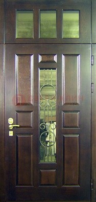 Парадная дверь со стеклянными вставками и ковкой ДПР-1 в офисное здание в Луге