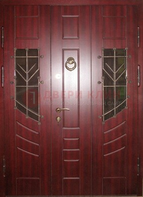 Парадная дверь со вставками из стекла и ковки ДПР-34 в загородный дом в Луге