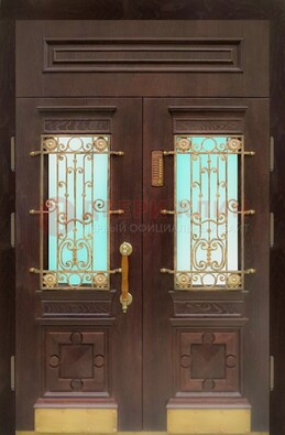 Парадная дверь со вставками из стекла и ковки ДПР-43 для каркасного дома в Выборге