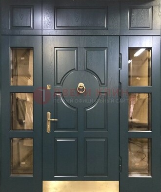 Стальная парадная дверь ДПР-64 со стеклопакетом в Выборге
