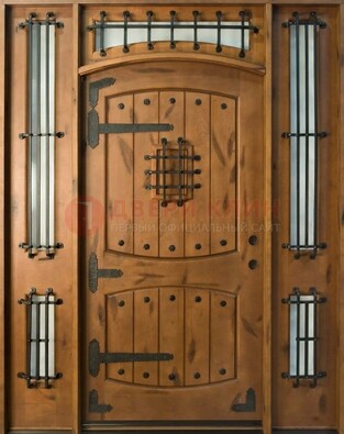 Железная парадная дверь с металлическими вставками ДПР-68 в коттедж в Луге
