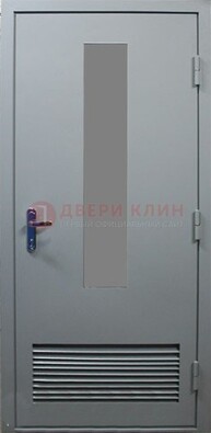 Серая металлическая техническая дверь с декоративной вставкой ДТ-14 в Луге