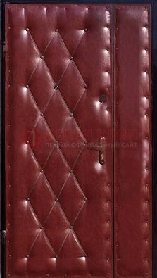Бордовая тамбурная дверь ДТМ-25 в Луге