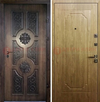 Железная коричневая дверь с виноритом и терморазрывом Золотой дуб внутри ДВТ-101 в Луге