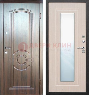 Светло-коричневая дверь c виноритом с узором и филенчатой МДФ ДЗ-120 в Костроме